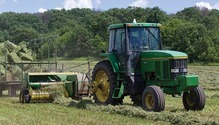1801_HFG_24-baling-hay