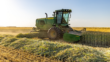 Deere_hay